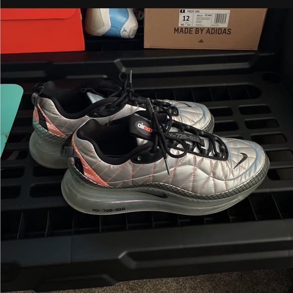 Nike Air max 720-818 metallic silver - Picture 1 of 6